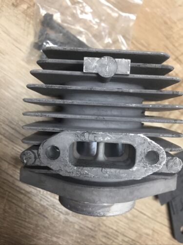 New Ryobi 180063 Cylinder Kit 31cc New Old Stock Genuine Part (6922807574711)